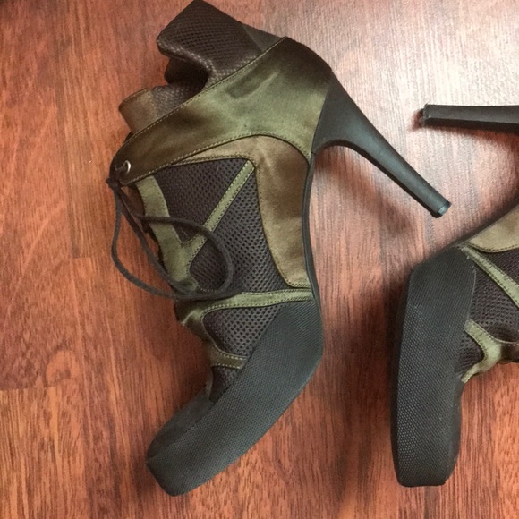 Stella McCartney’s camo booties - Picture 2 of 10